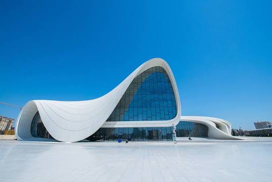 Excursion to Heydar Aliyev Center & Retro Car Museum